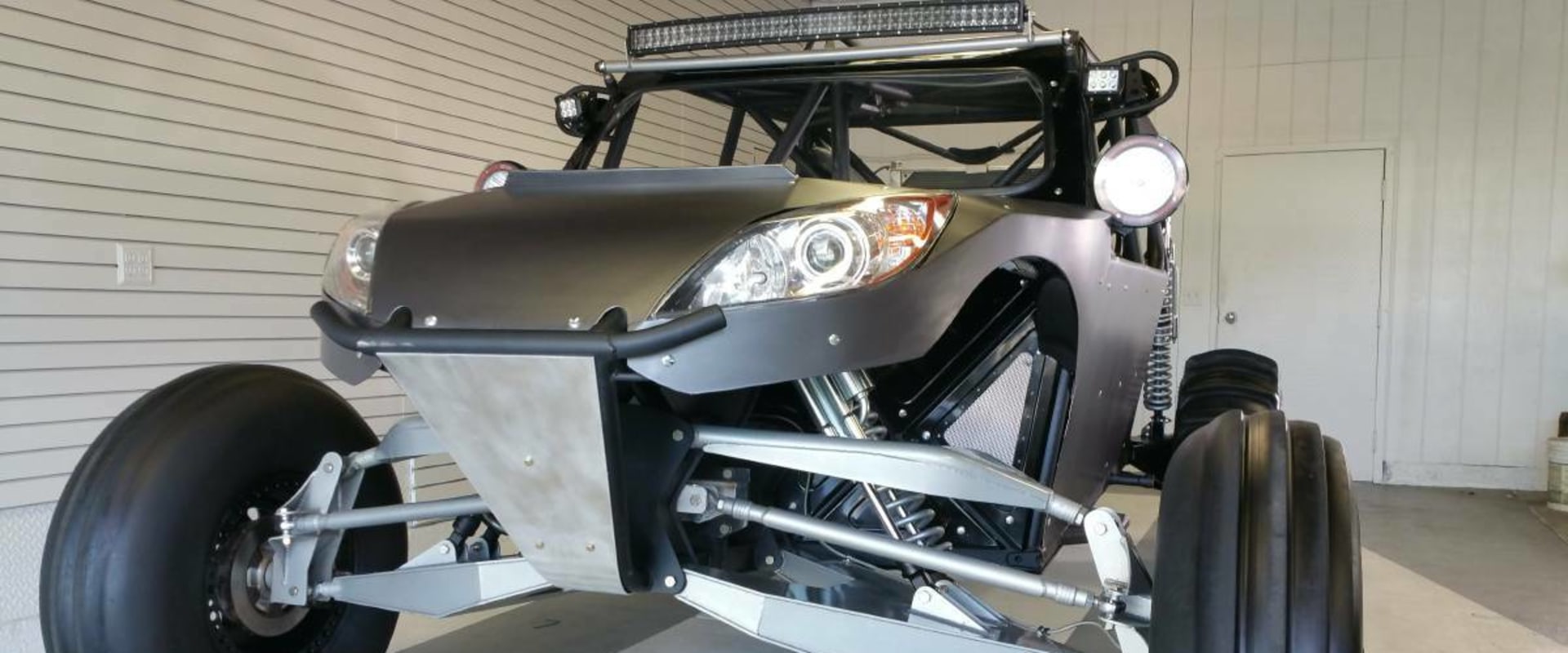 Sports Sand Cars: An Overview
